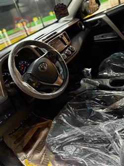 تۆیۆتا ڕاڤ 4